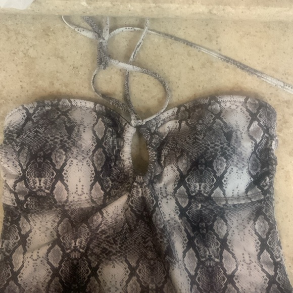 Rachel Roy Standard Ruched Halter One Piece Size Small - Picture 5 of 7